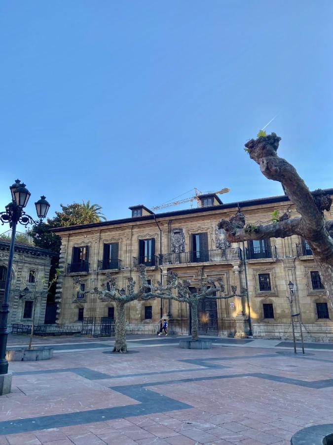Atico Al Lado Del Ayuntamiento Apartment Oviedo Exterior photo